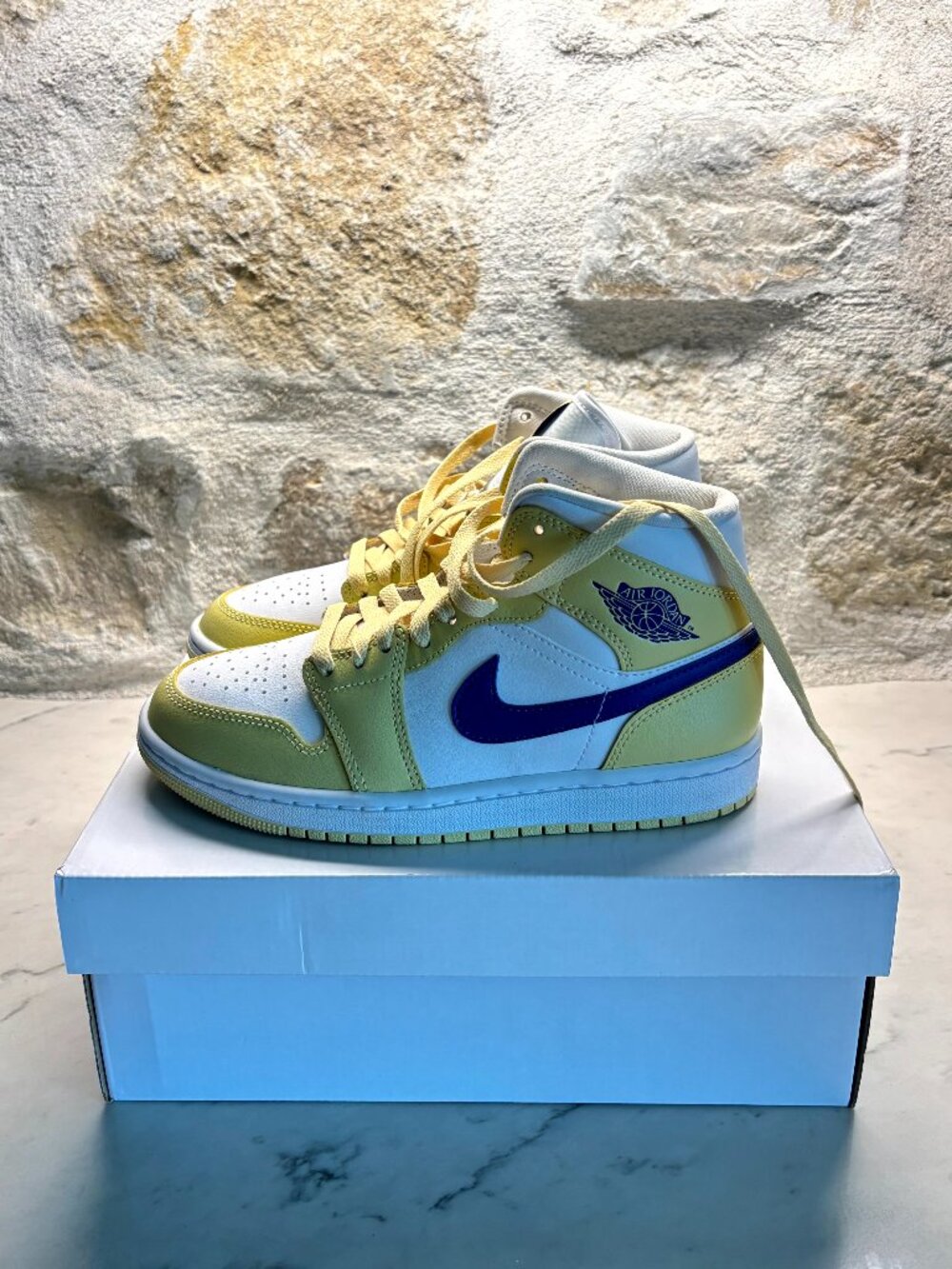 Nike Air Jordan Mids